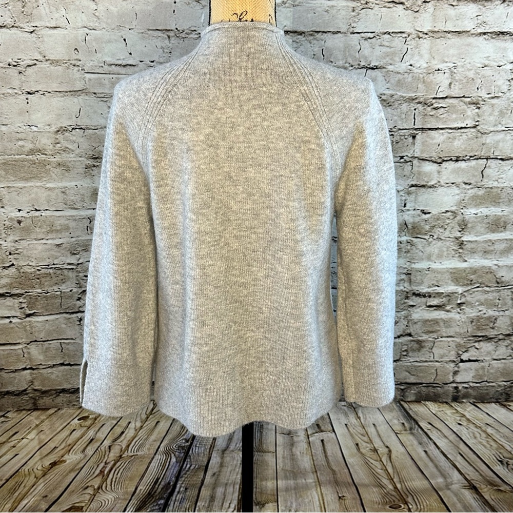 LOFT • SWEATER - Picture 5 of 11